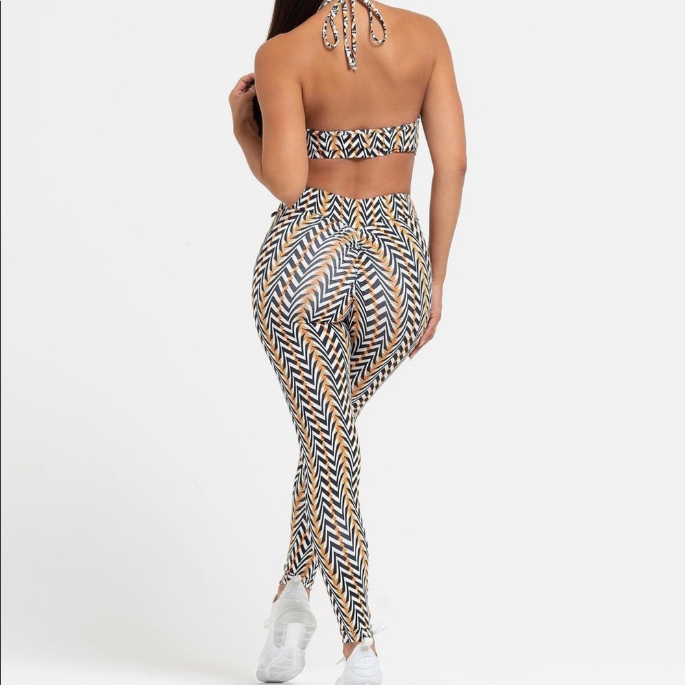 COPY - LiciFit Tribal Butt Scrunch Leggings!